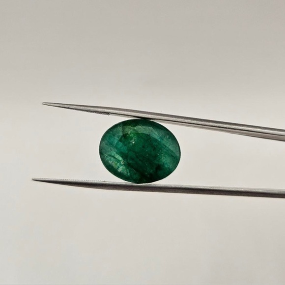 Rare 12 CT One Loose Beautiful Natural Green Emerald Stone - Picture 1 of 3